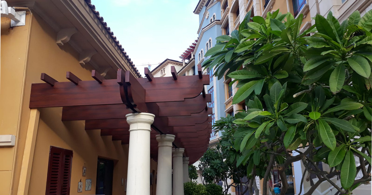 Pearl Qatar Wooden Pergola (1)