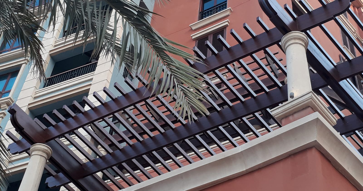 Pearl Qatar Wooden Pergola (4)